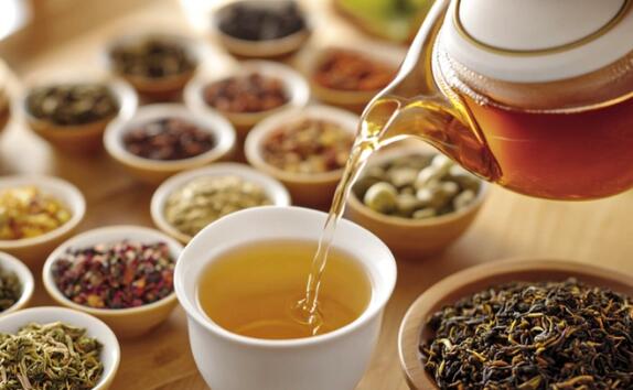 桑叶茶喝了有什么好处和功效专区_桑叶茶功效专区_桑叶茶有祛斑的功效吗网